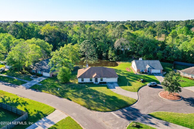 Foto del edificio - 5509 Bloomwood Ct