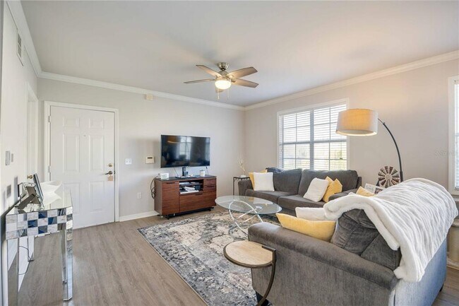 Building Photo - 1015 Villagio Cir
