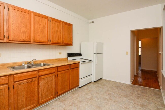 Foto del edificio - 2319 N Kedzie Blvd