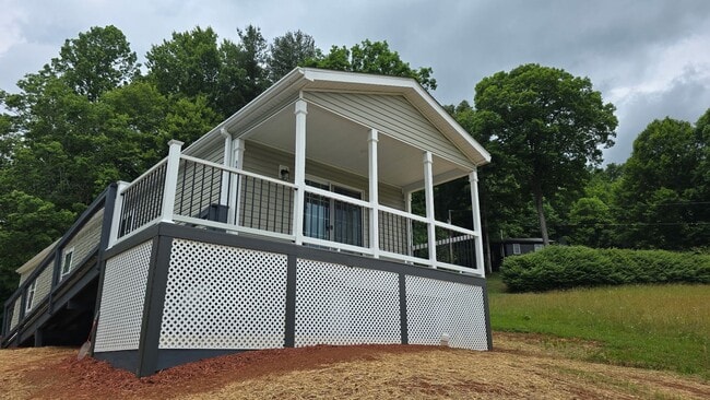 Building Photo - 557 Monteith Branch Rd