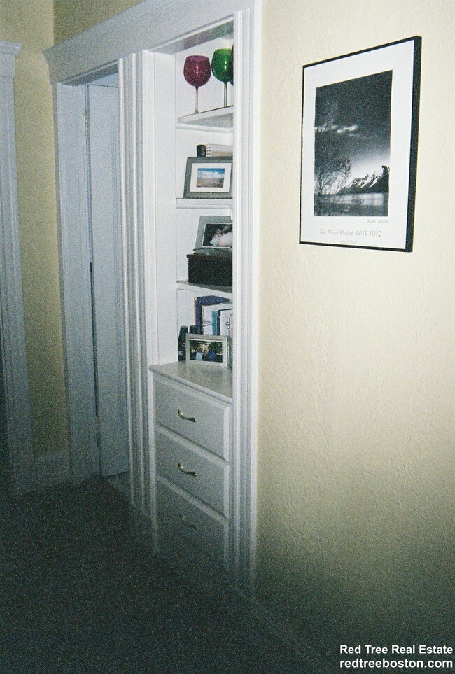 Foto del edificio - 1999 Commonwealth Ave