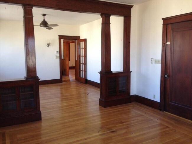Foto del edificio - 371 Mt Pleasant Ave