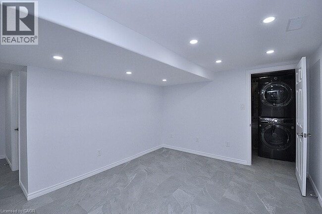 Building Photo - 75 Woodhaven Rd