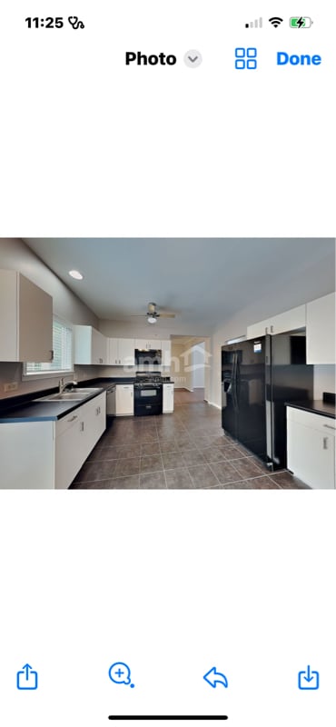 Building Photo - 8601 Sycamore Ct