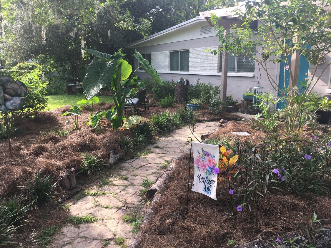 1061 NE 20th Ave, Gainesville, FL 32609 House Rental in Gainesville