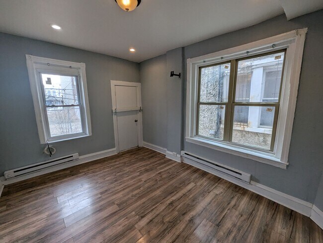 Building Photo - 6022 Allman St