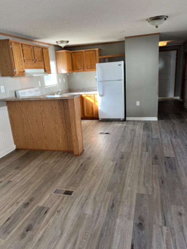 Building Photo - 31078 Susie Cir N