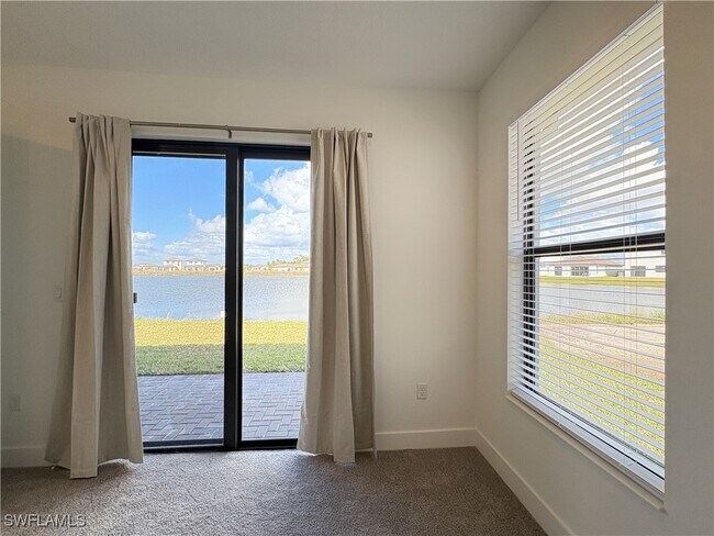 Foto del edificio - 5763 Agostino Way