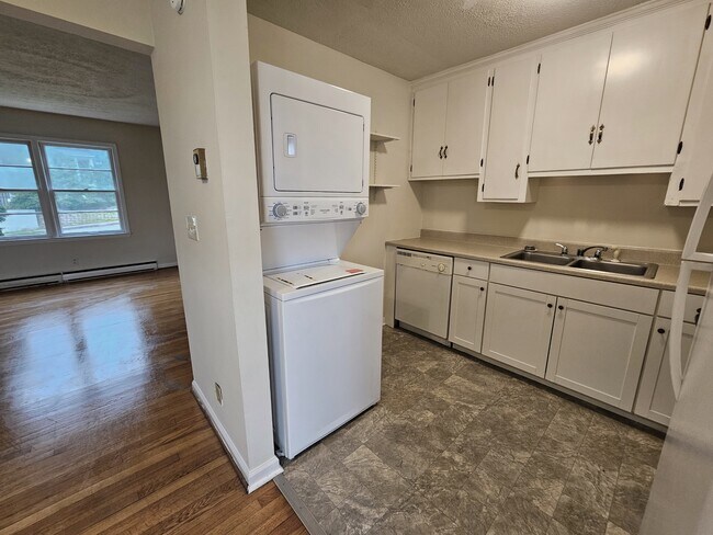 Foto del edificio - 1305 Belleview Ave