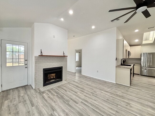 Building Photo - 8008 Indian Bend