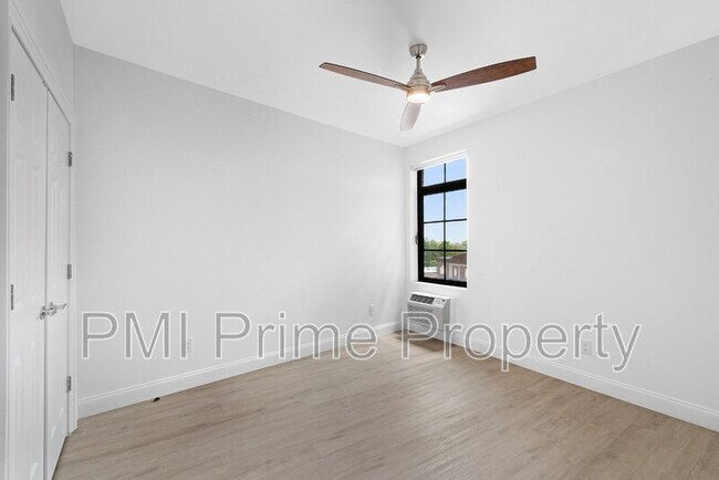 Building Photo - 1026 Stuyvesant Ave.