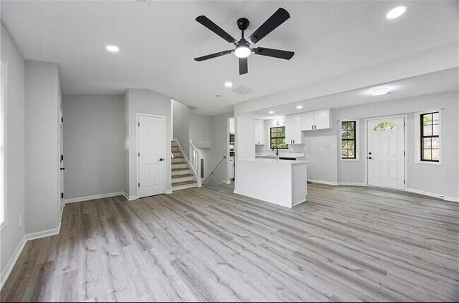 Foto del edificio - 2246 Hightrail Ct