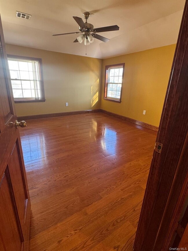 Building Photo - 85-19 239th St