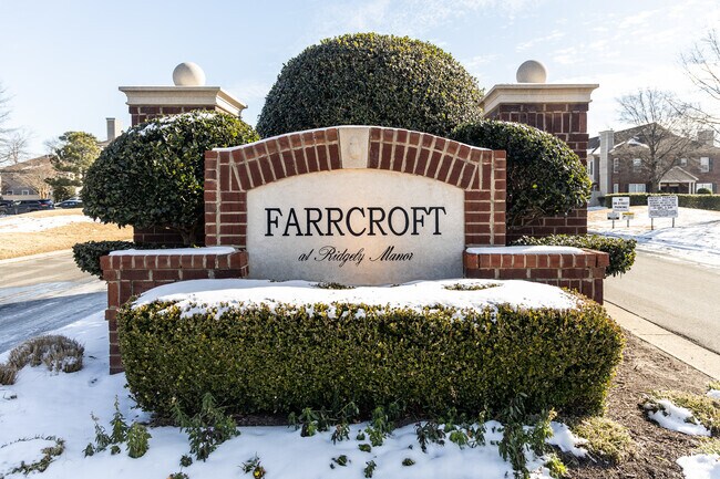 Foto del edificio - Farrcroft at Ridgely Manor