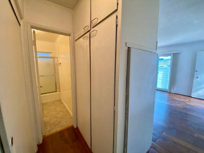 Foto del edificio - 239 Windward Ave