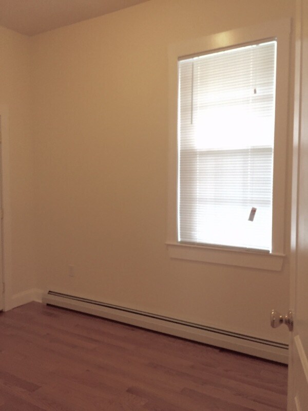 Building Photo - 763 Merimack St