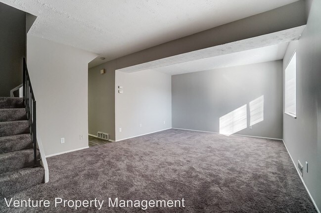 Building Photo - 4 br, 2 bath Apartment - 1740 Bising Ave