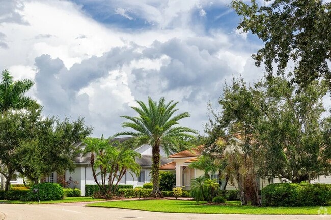 Building Photo - 3210 Cottonwood Bend