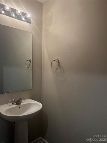 Foto del edificio - 2272 Cranberry Wy
