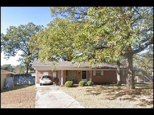 Primary Photo - 104 Santa Fe Trail