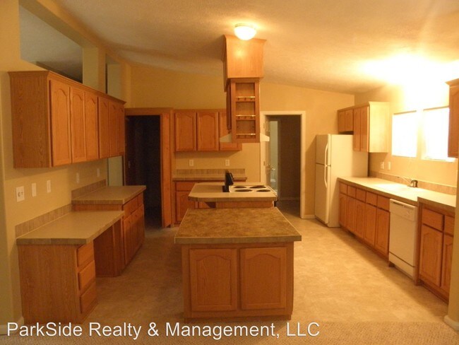 Building Photo - 4 br, 2 bath House - 5698 Alcott Street