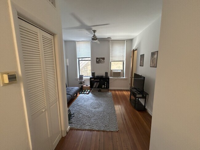 Foto del edificio - 1302 N Cleaver St