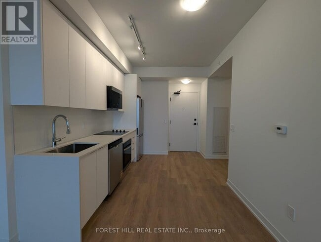 Building Photo - 498 Caldari Rd