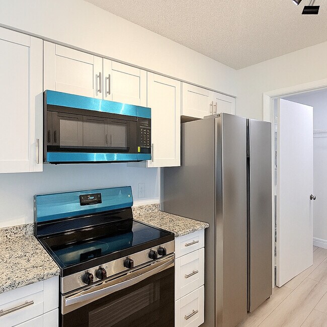 Foto del edificio - 4055 NW Cinnamon Tree Cir