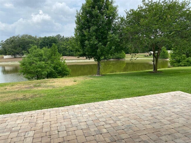 Building Photo - 708 Legacy Park Dr
