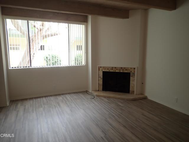 Building Photo - 128 W Alamar Ave