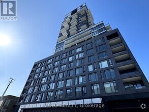 Building Photo - 203-203 Catherine St