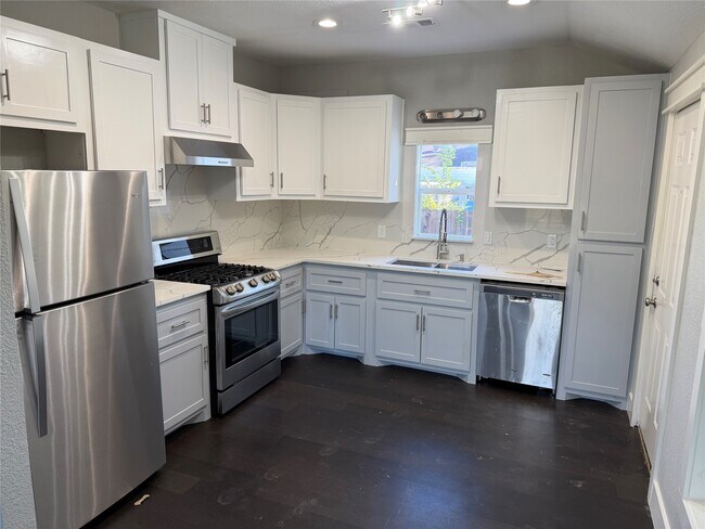 Foto del edificio - 8922 Allwood St