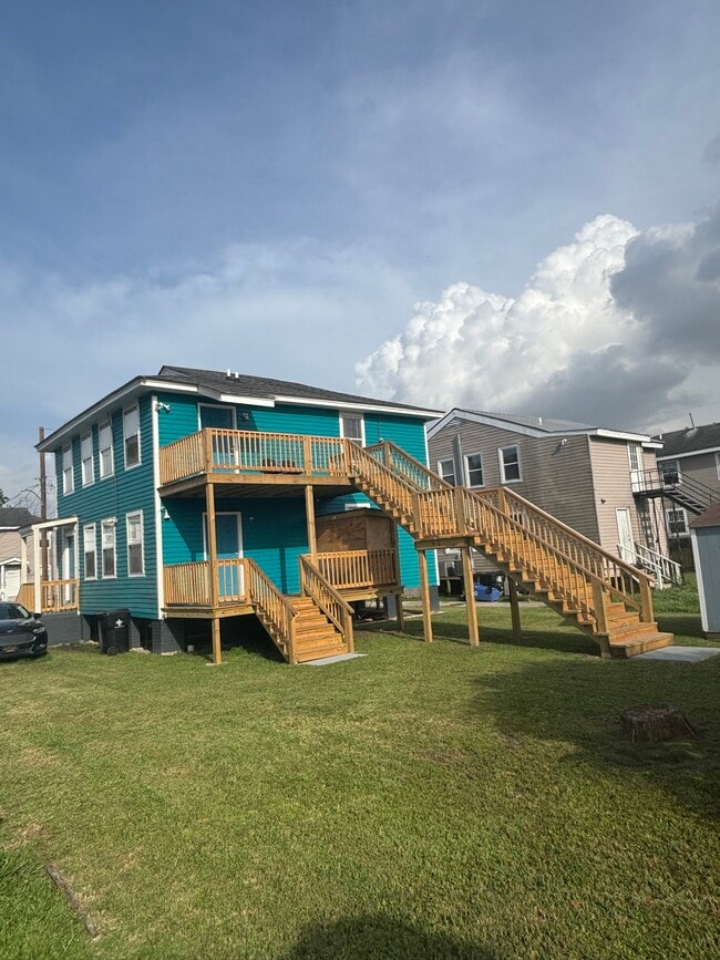 Building Photo - 6212 Curie St