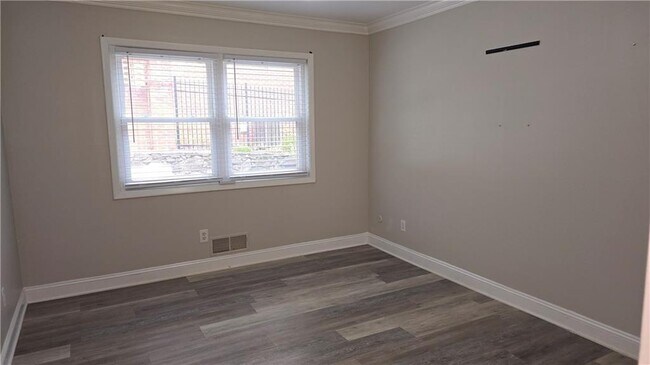 Foto del edificio - 3668 Kingsboro Rd NE
