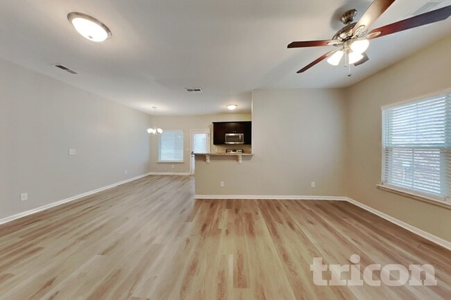 Foto del edificio - 2153 Cason Ln