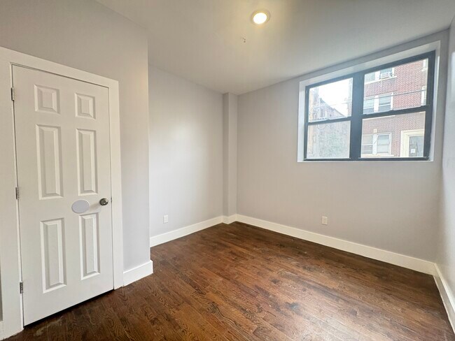 233 MLK #1R — photo 5 of 10