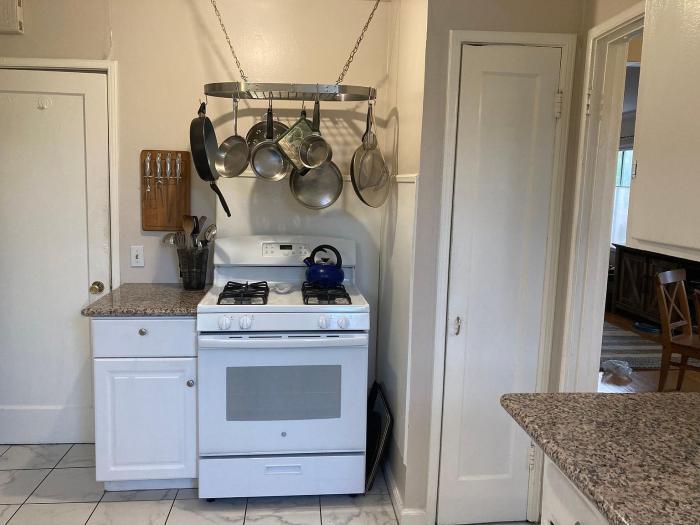 Primary Photo - 3 bedroom in Palo Alto CA 94306