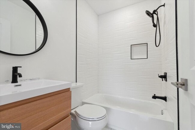 Foto del edificio - 673 N Preston St