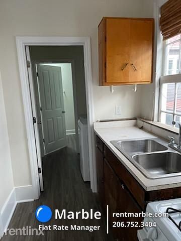 Building Photo - 2 br, 2 bath House - 72 Warren St Apt B