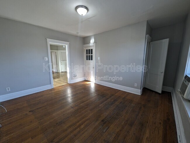 Foto del edificio - 5026 Chippewa St