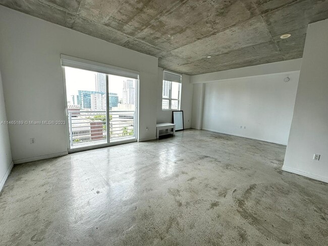 Foto del edificio - 234 NE 3rd St