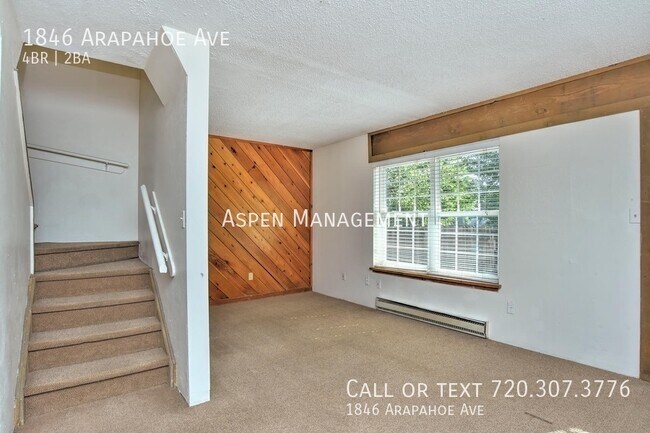Foto del edificio - FALL PRE-LEASE 4bed/2bath End-Unit Townhou...