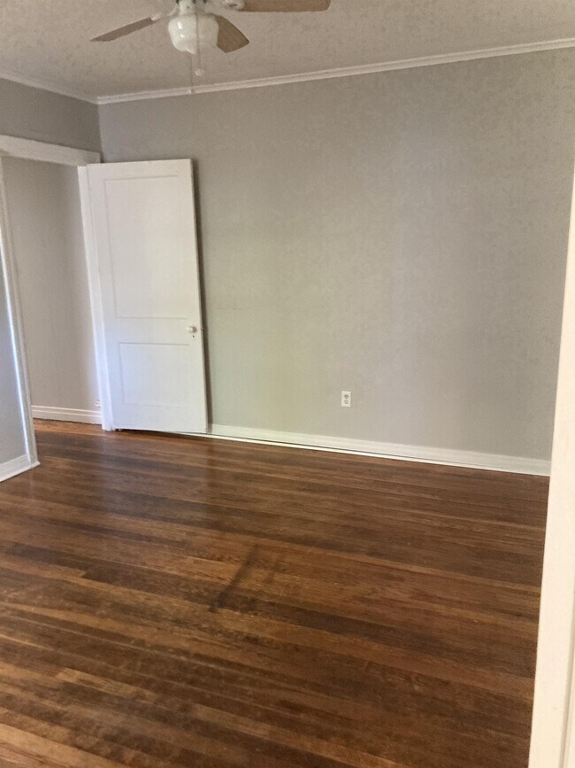 Foto del edificio - 412 Parkway Dr N