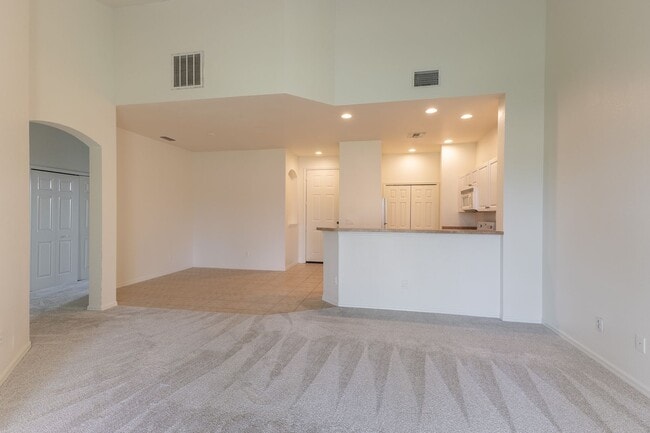 Foto del edificio - 4247 Liron Ave