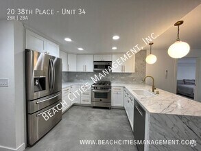 Building Photo - 20 38th Pl