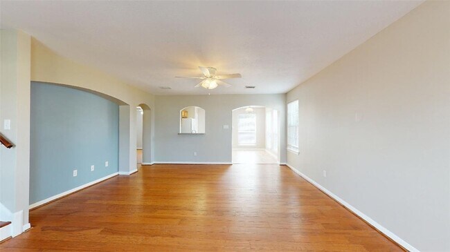 Building Photo - 505 Camp Ct