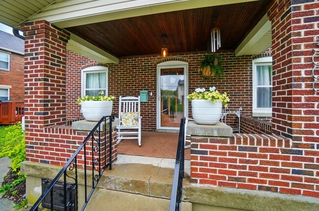 Building Photo - 3000 Hillside Ave