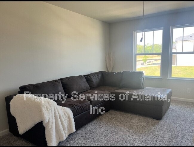 Foto del edificio - 6900 Newcastle Ct