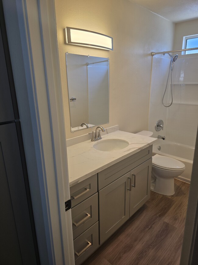 Building Photo - Pomerado Gardens Apartments