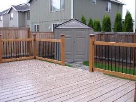 Building Photo - 3 Bedroom Home - Nice back yard -  no appl...
